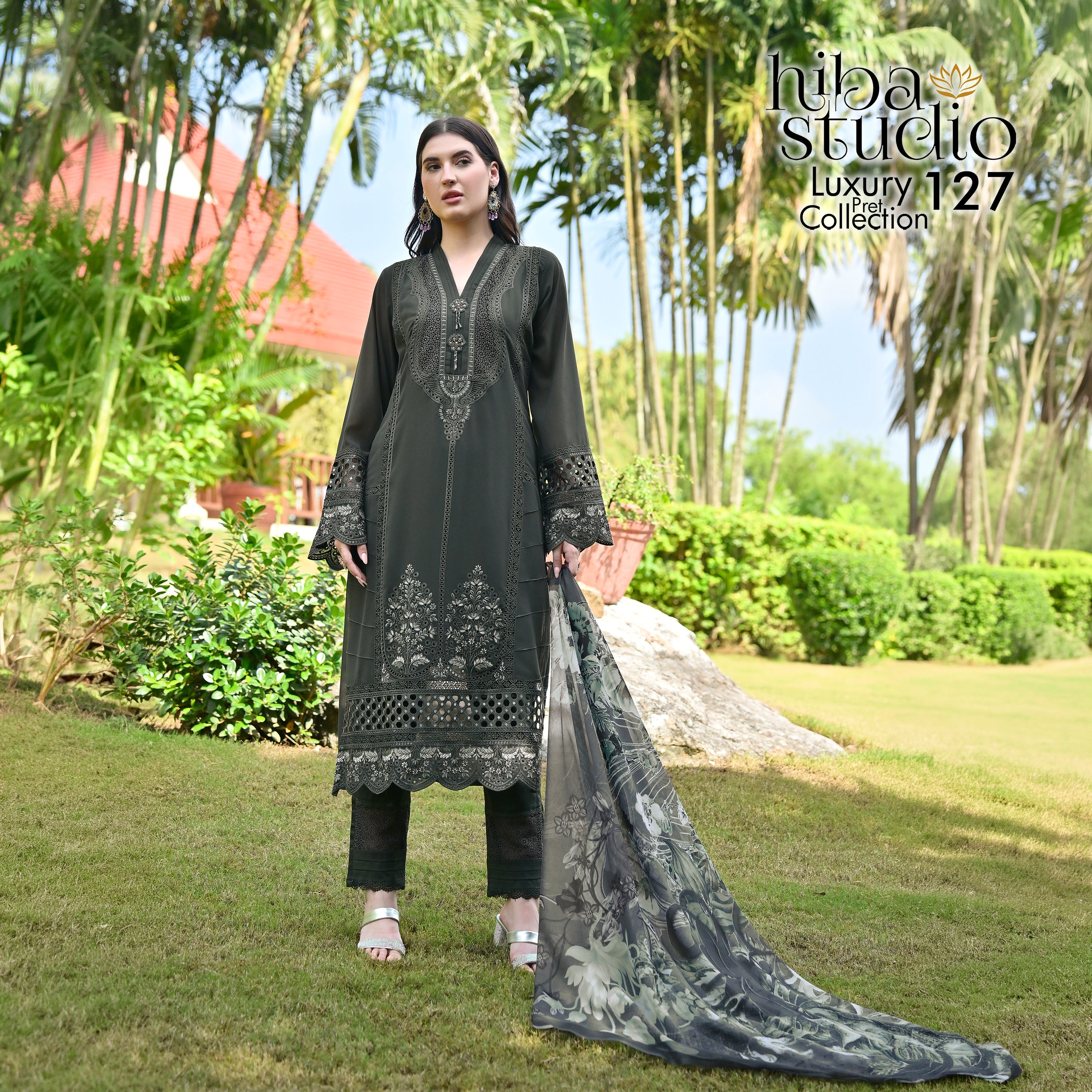 Luxury Pret Collection - 127