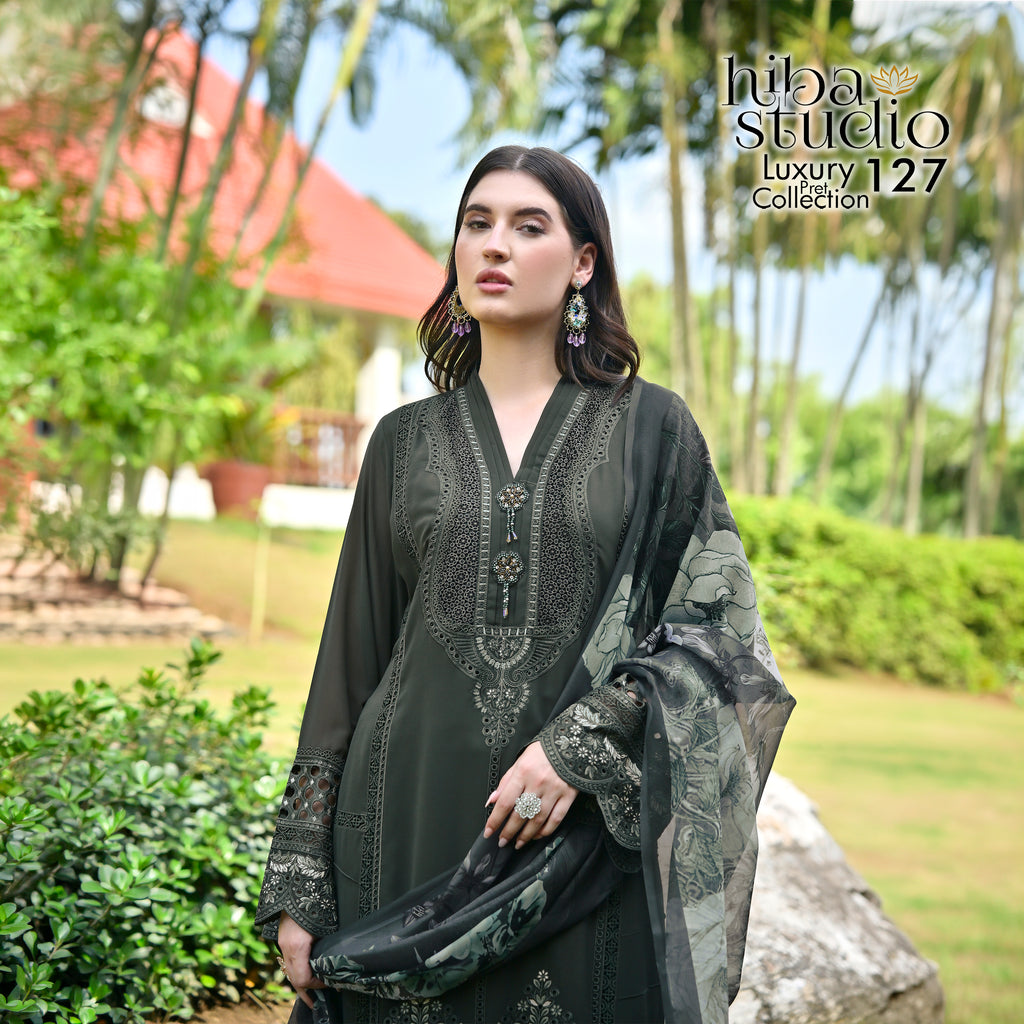 Luxury Pret Collection - 127