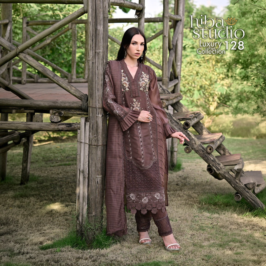 Luxury Pret Collection - 128