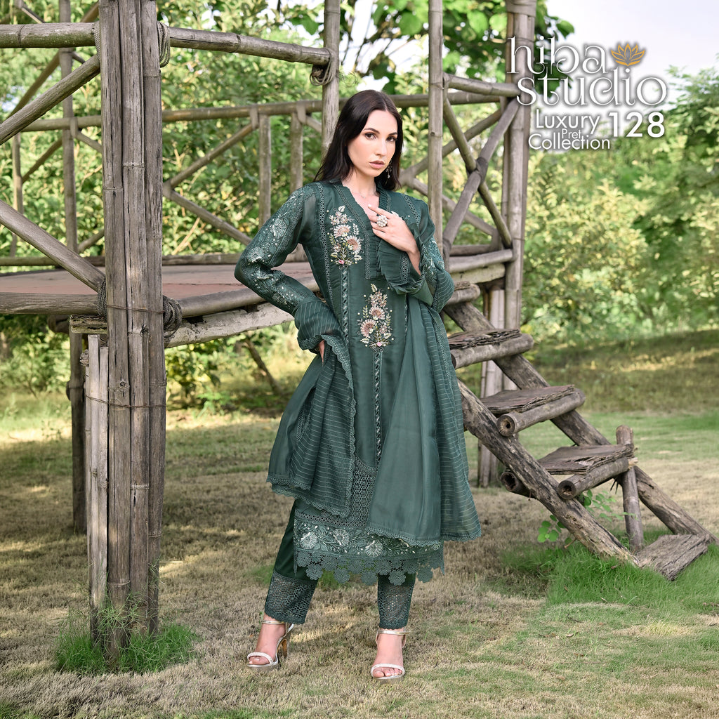 Luxury Pret Collection - 128