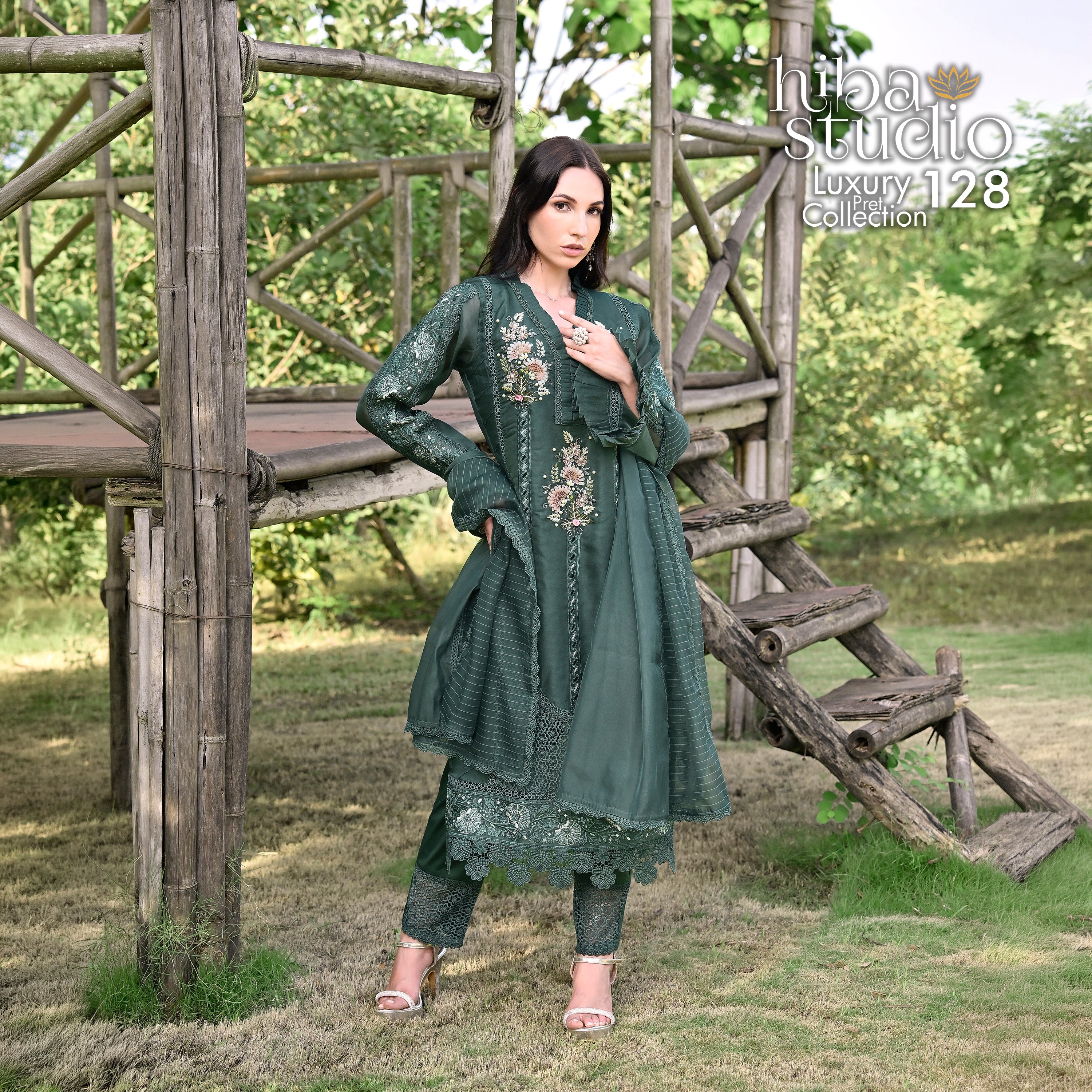 Luxury Pret Collection - 128