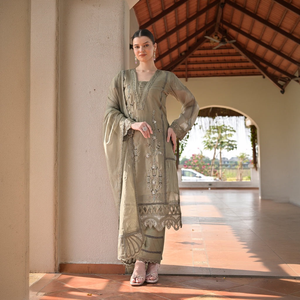 Naz-e-Husn