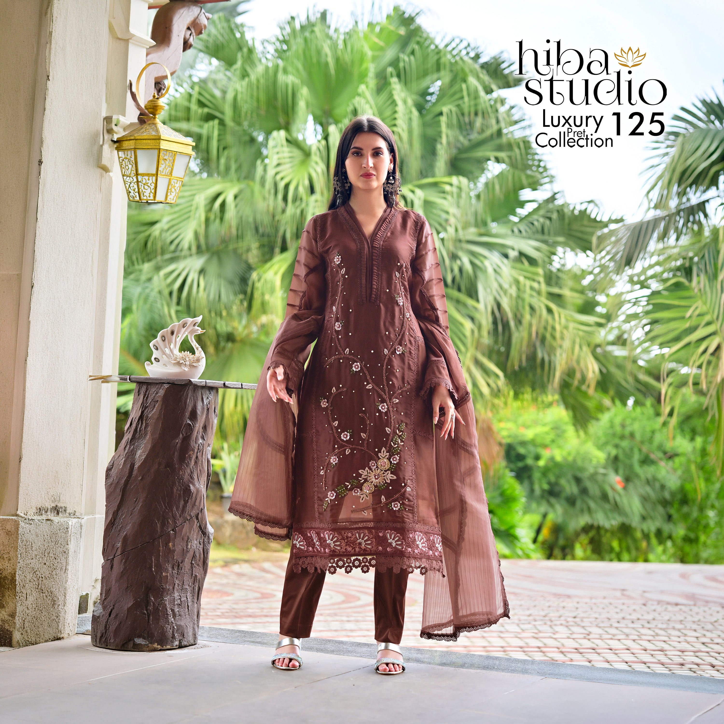 Luxury Pret Collection - 125