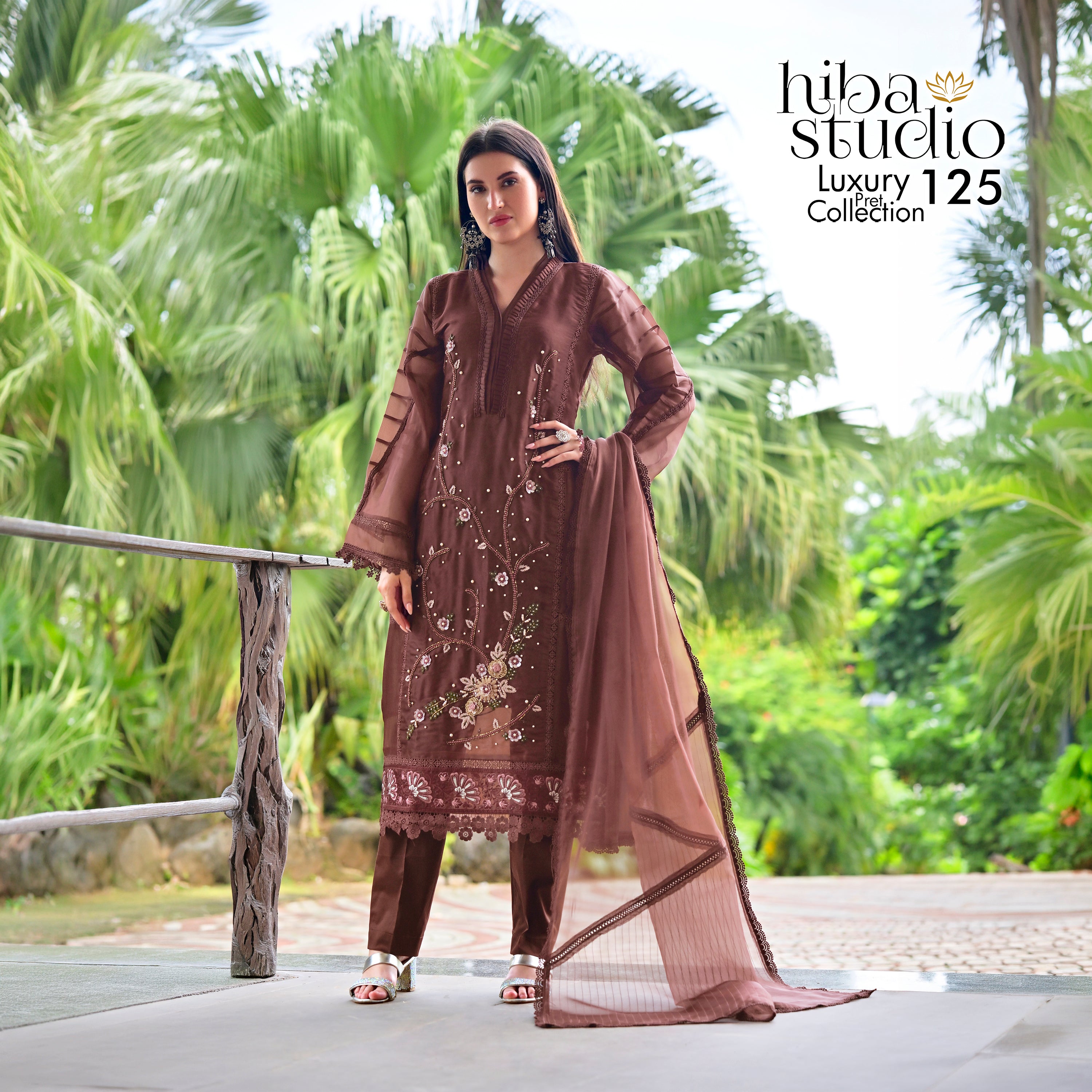 Luxury Pret Collection - 125